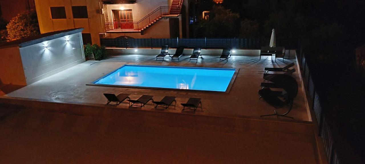 Apartmani Beran Seget Vranjica Luaran gambar